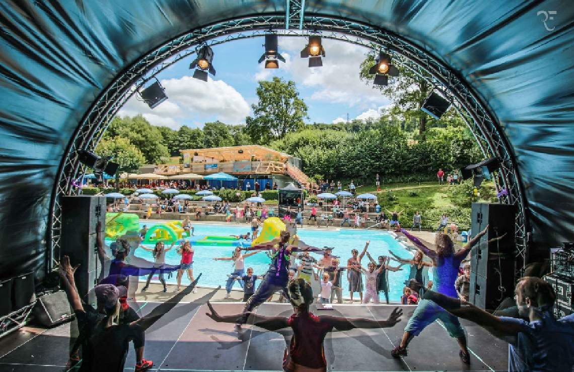 /event/17-sommerfest-2-720_hu5f1628e9ce64ffb53976157110f7ff37_516453_1140x740_fill_q65_box_center.jpg